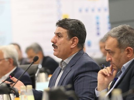 محمدرضا کلامی خواستار شفافیت، رعایت نوبت و جلوگیری از رانت و تبعیض و تسریع در پرداخت مطالبات معوق مسیر نیکو، برقراری ال سی مسیر شمال در فضای تجارت کالاهای اساسی شد 