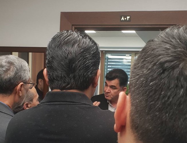 تعیین تکلیف پرداخت مطالبات زیر 10 میلیون دلار تا هفته آینده/ وزیر اقتصاد پیگیر استجازه برداشت از صندوق توسعه ملی است