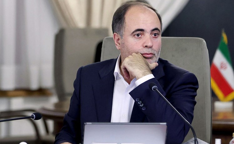 اعتراض گسترده 76 شرکت وارد کننده نهاده های دام و طیور به سوء مدیریت وزیر جهاد کشاورزی/ درخواست ورود کمیسیون اصل 90 مجلس